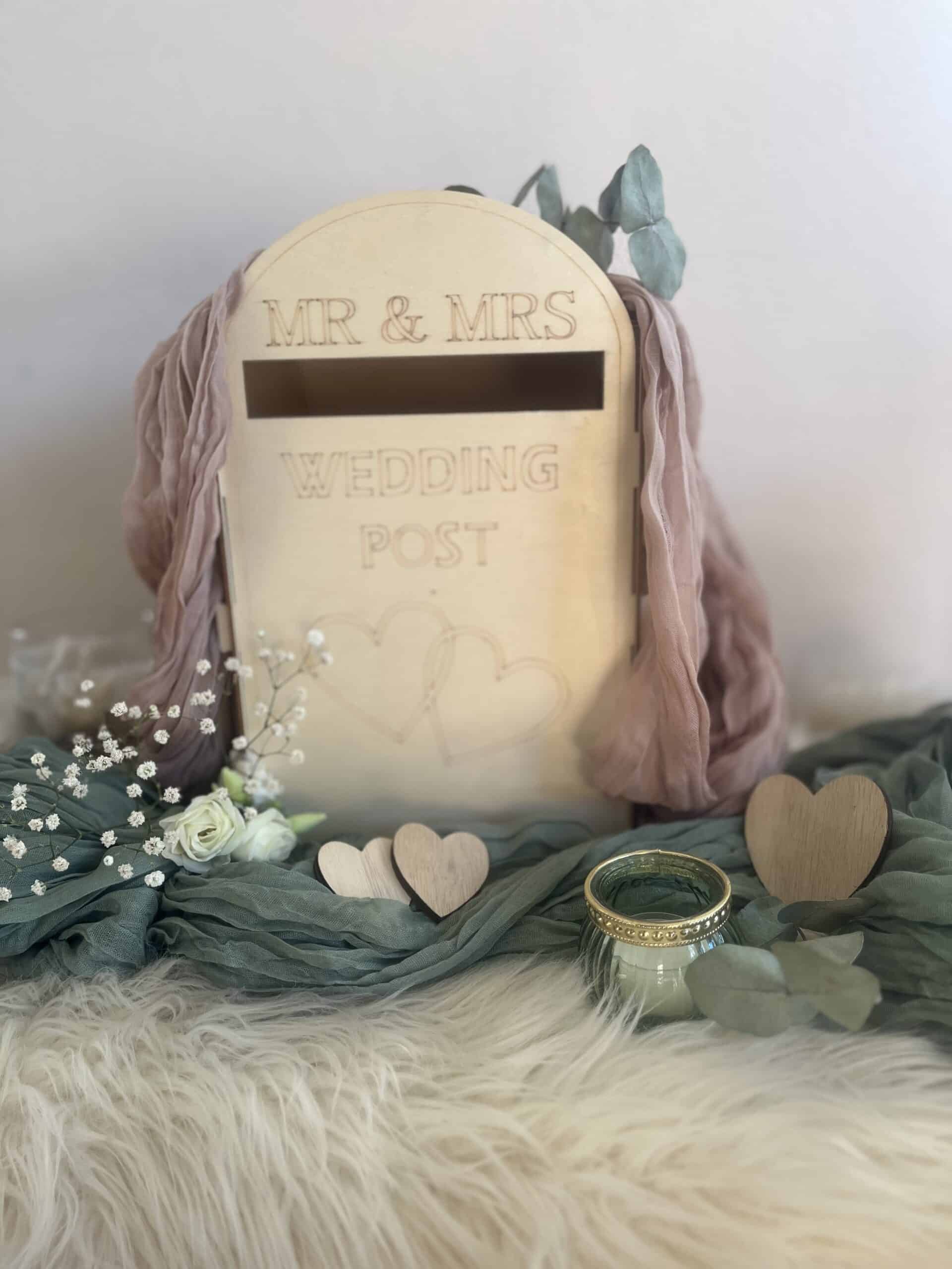 Wedding Post Briefkasten